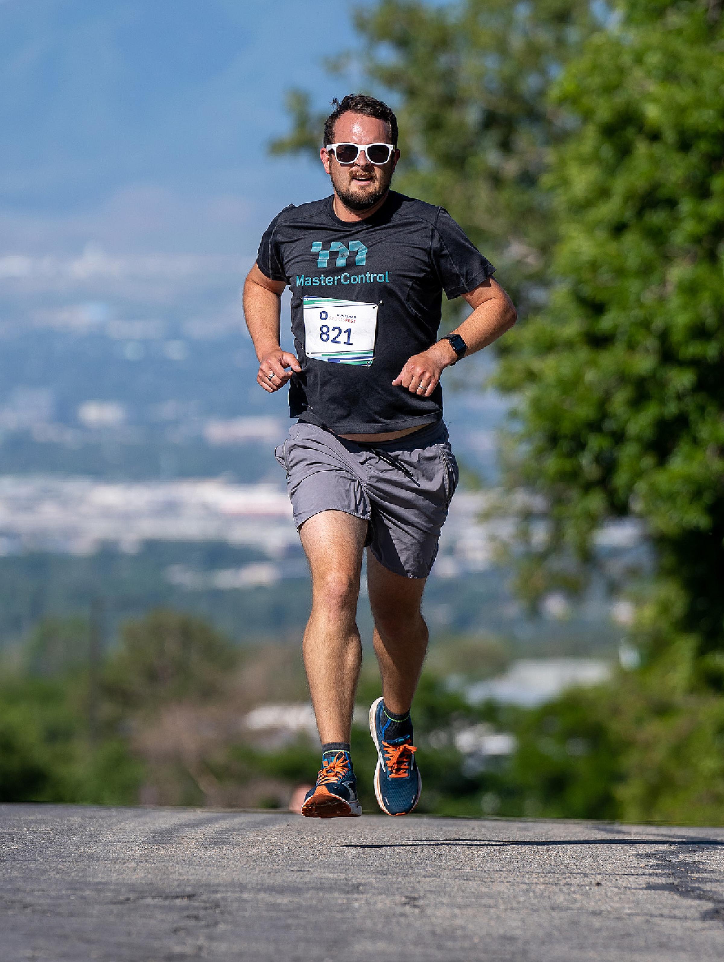 MasterControl team member running at Huntsman SportsFest
