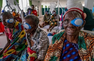 The John A. Moran Eye Center global outreach team returned to Tanzania in February to provide hands-on surgical training and to perform sight-saving surgeries in the capital city of Dodoma and other locations.