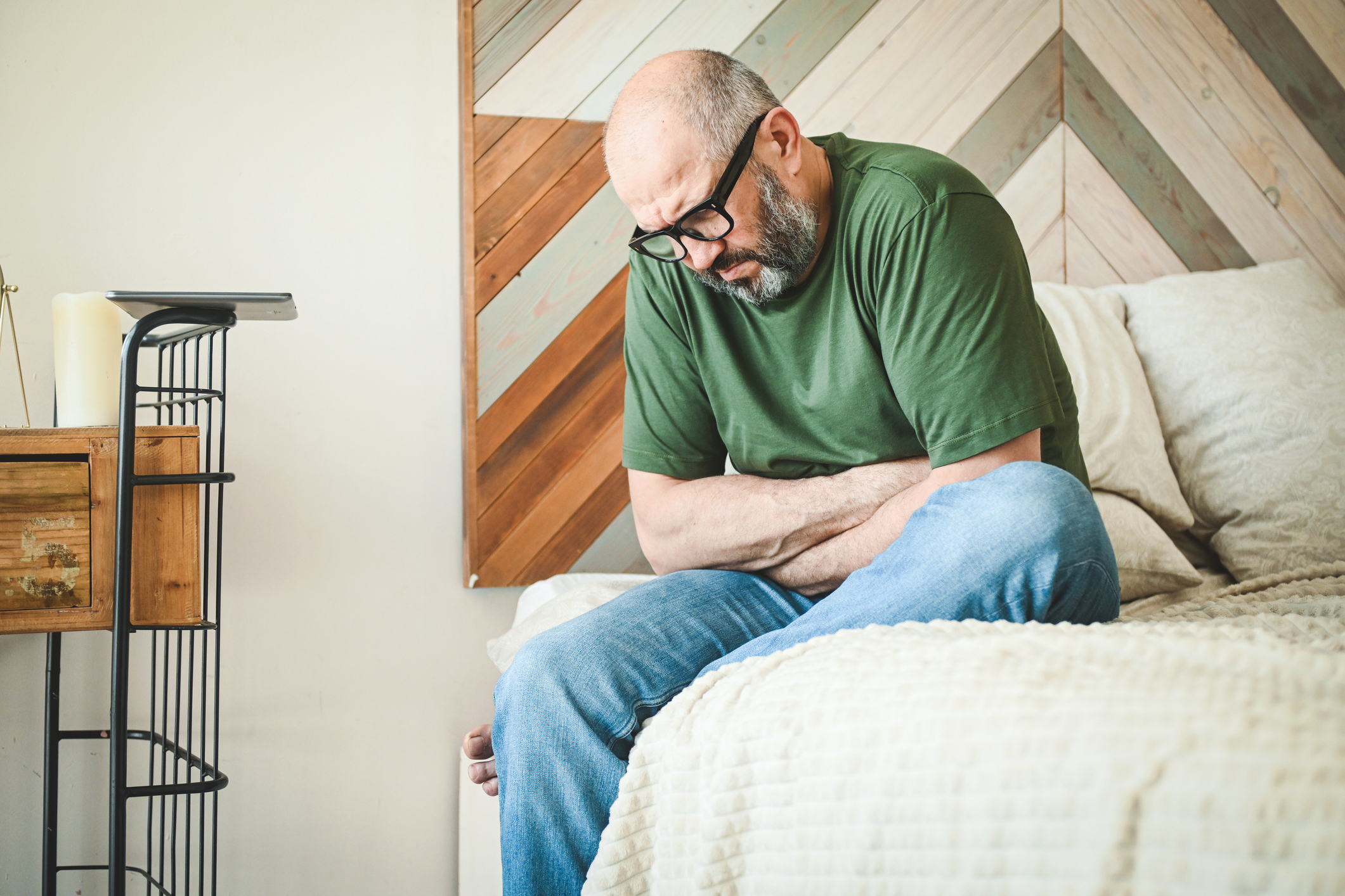 Severe Stomach Pain—ER or Not?