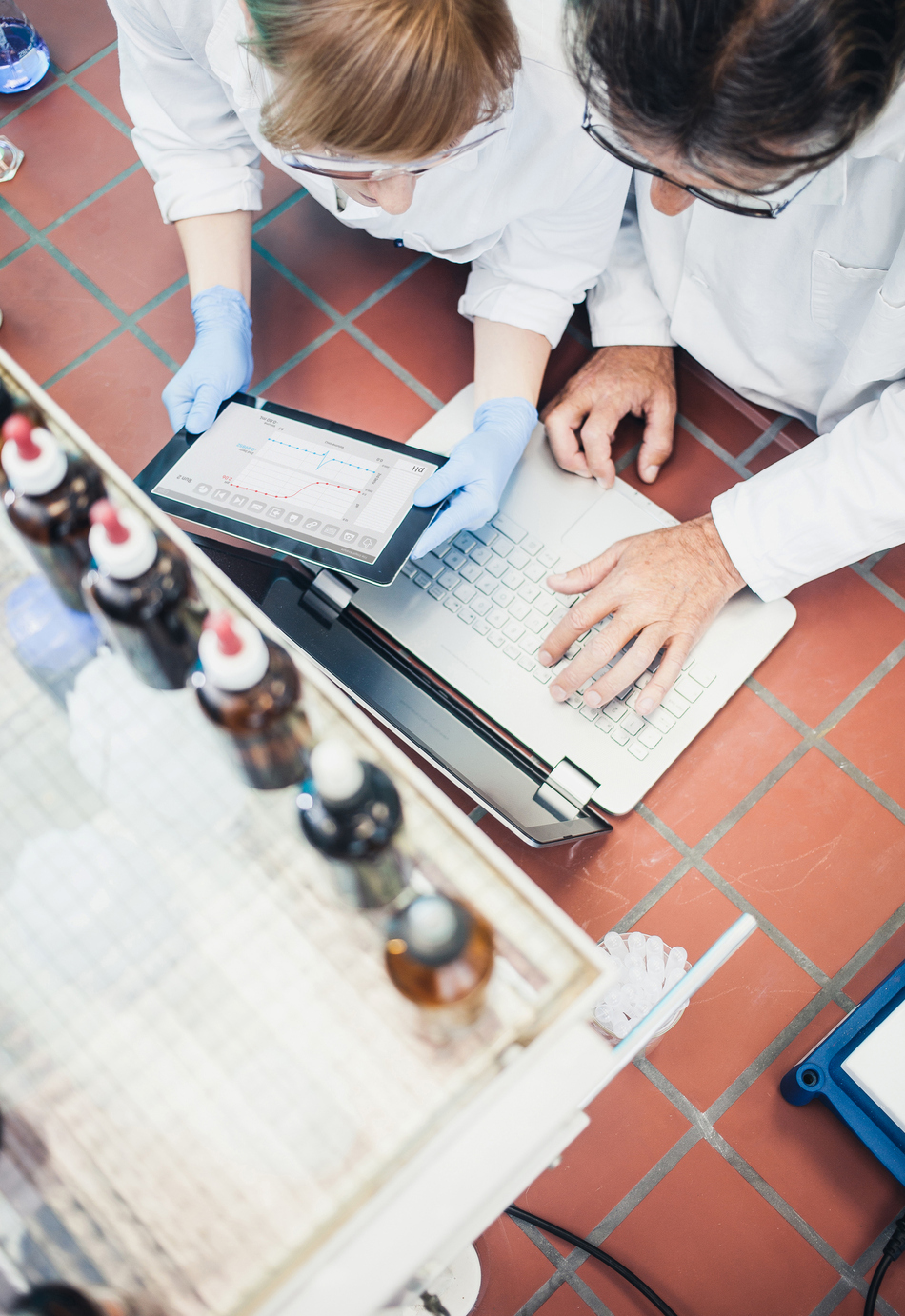 Doctors Use Computers More and Microscopes Less to Find Future Cancer Treatments