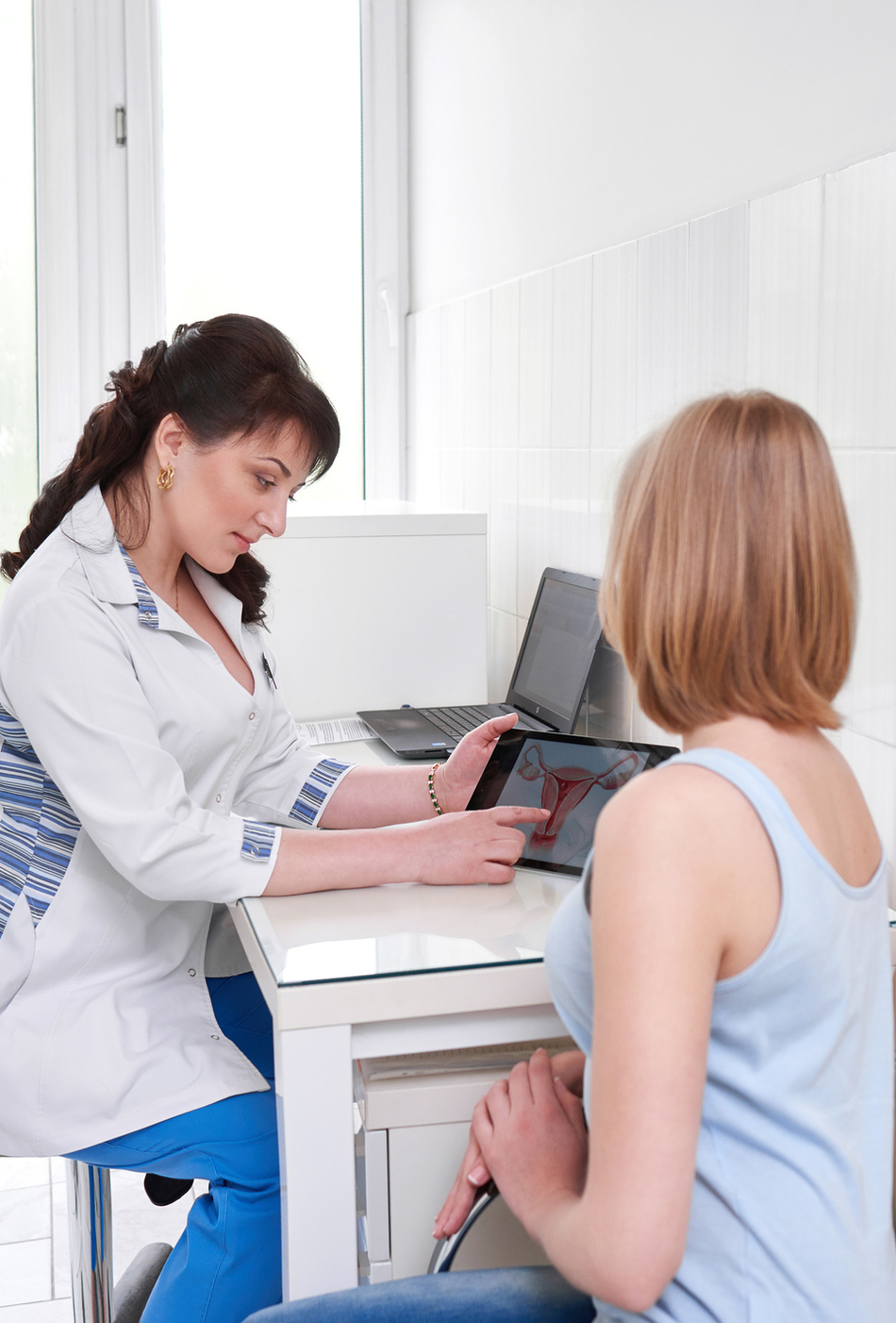 When Should I Schedule My First OB/GYN Appointment?