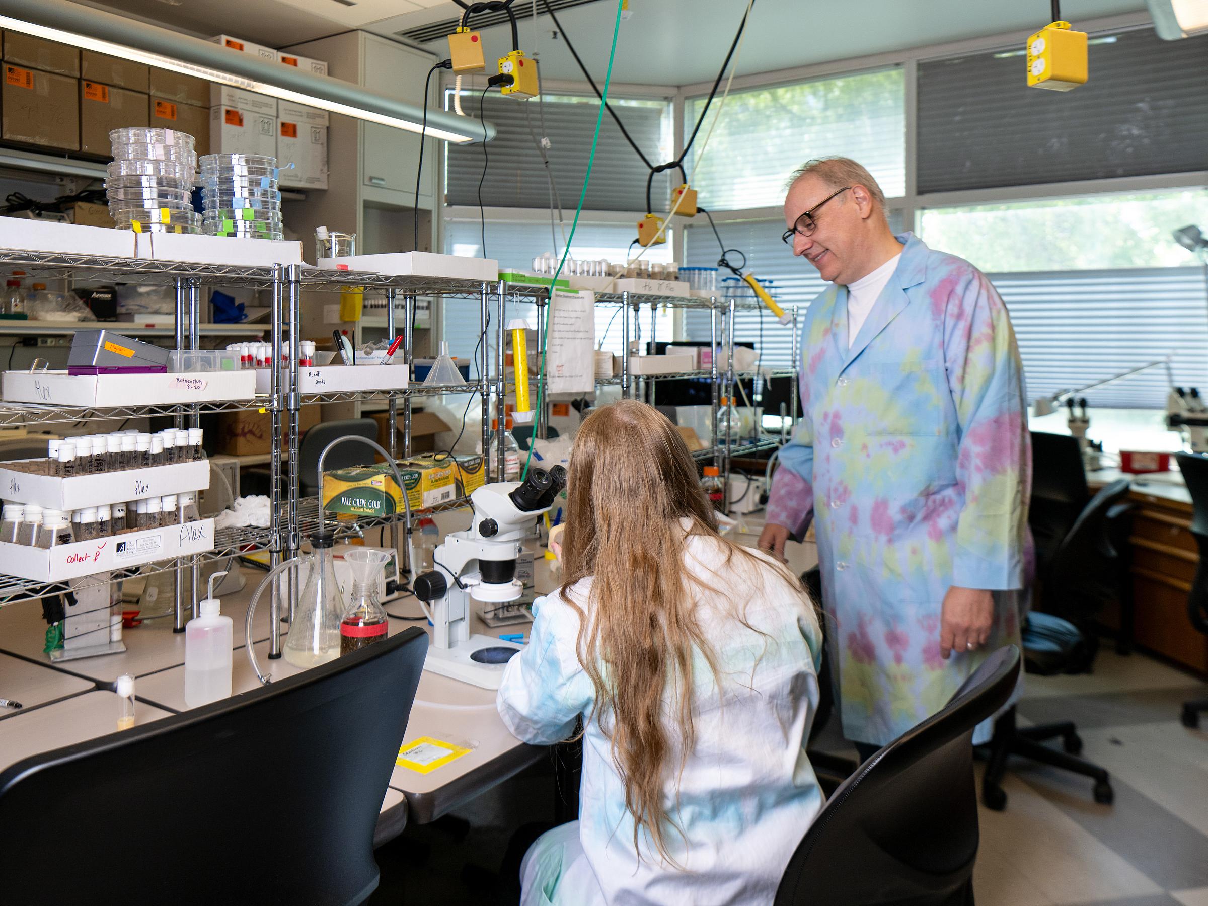 Researchers collaborating at Huntsman Mental Health Institute