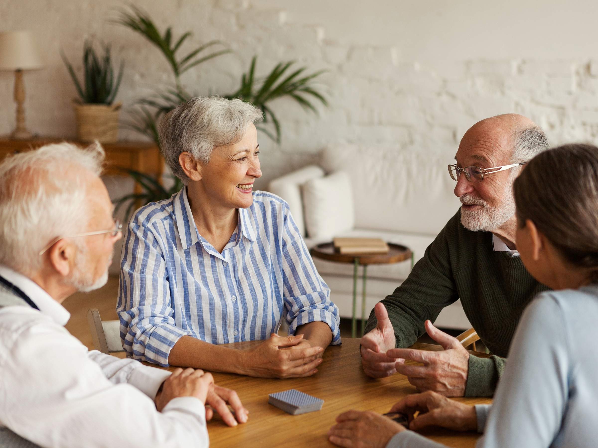 people playing cards 