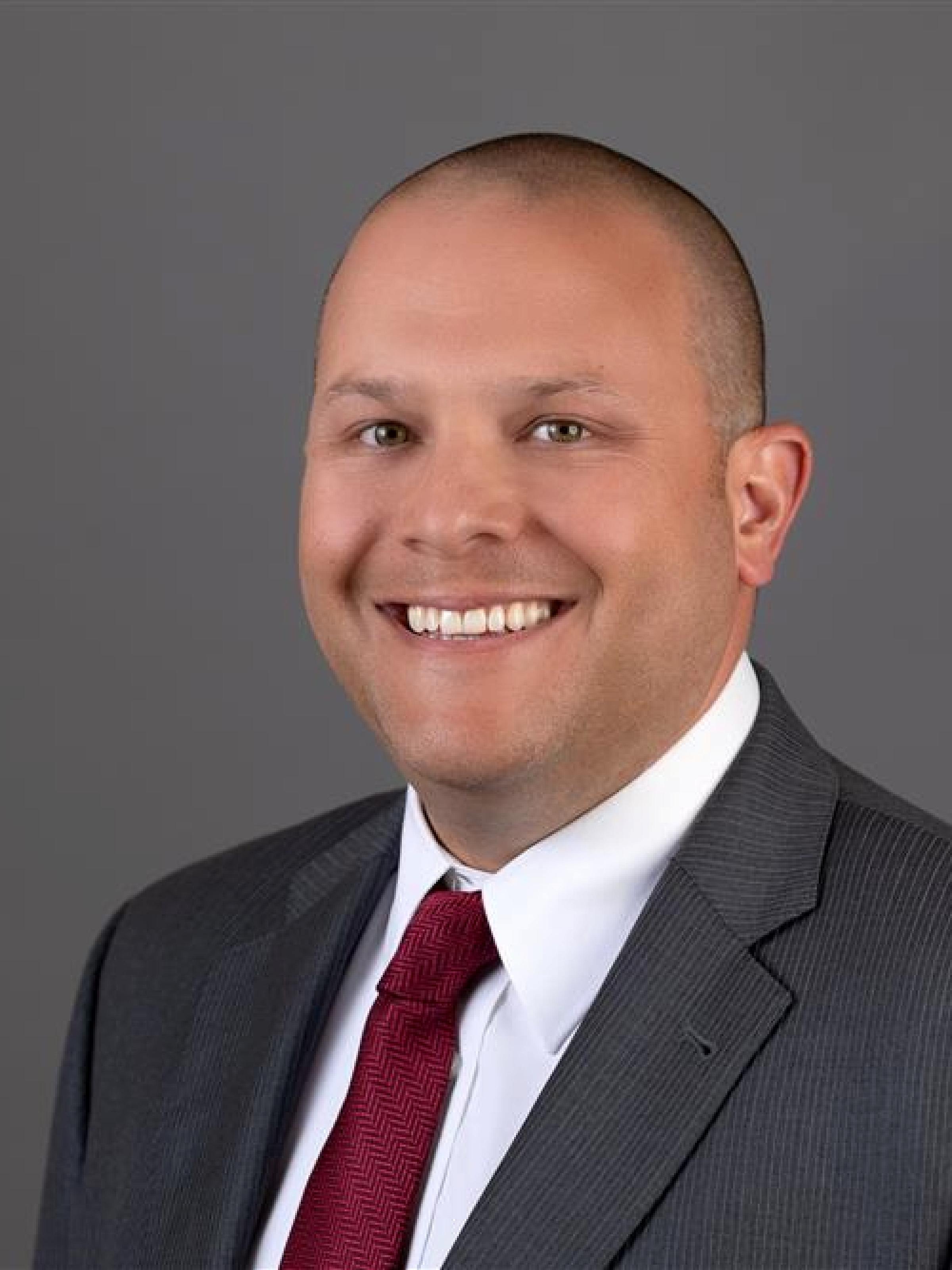 Headshot of Dustin Banks