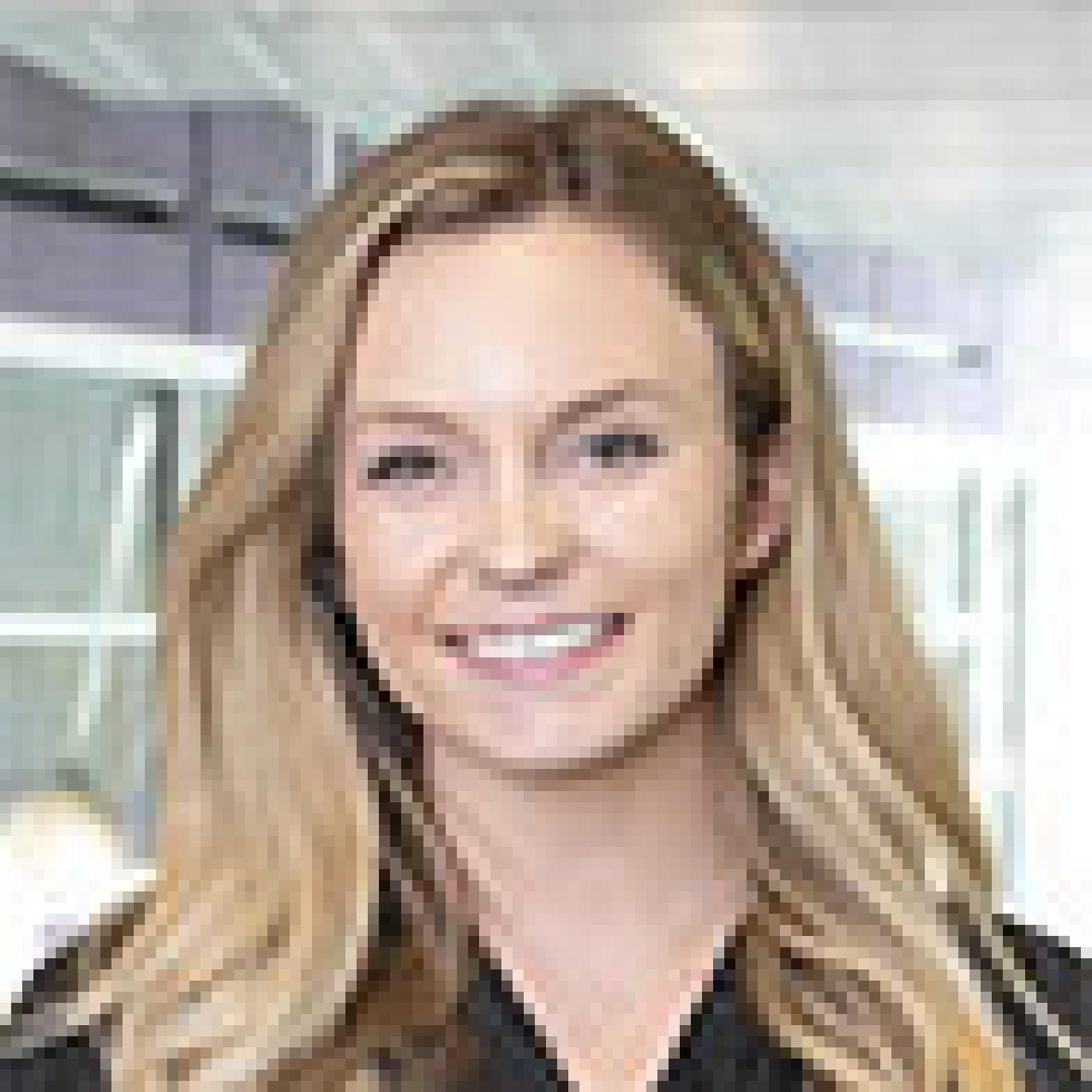 Cassidy Brown, Maak medical assistant